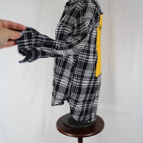 Steelers Flannel Pittsburgh Upcycled Unisex Button Down NFL Football Size M - Picture 4 of 6